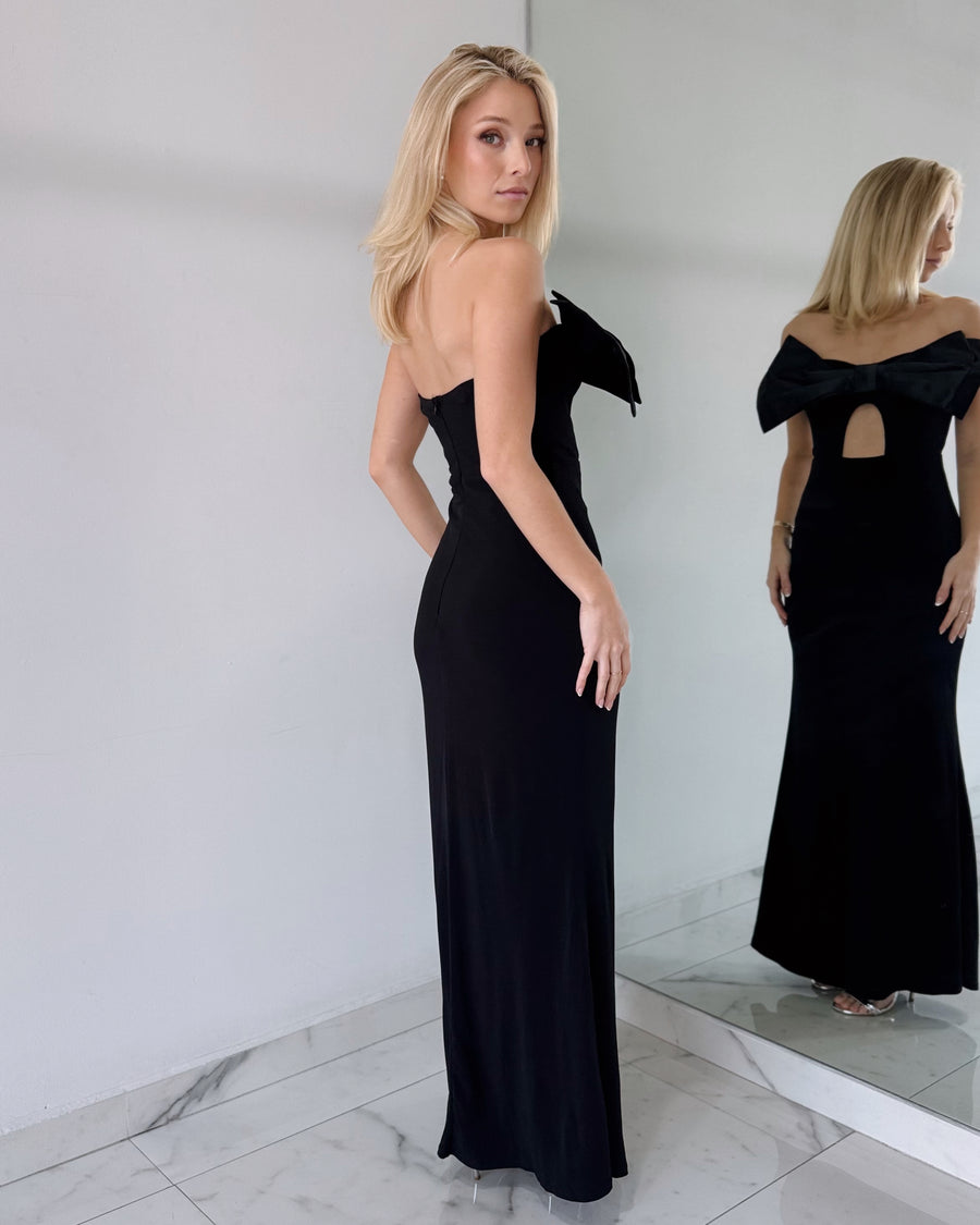 Black Bun Strapless Maxi Dress